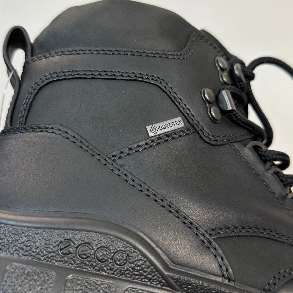 NWOT Ecco Men’s Track‎ 25 High GoreTex Waterproof Black Boots Size 5-5.5